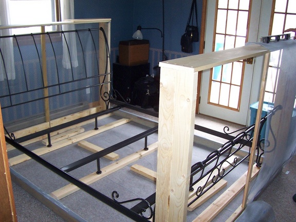 Construct the Footboard and wrap with screen